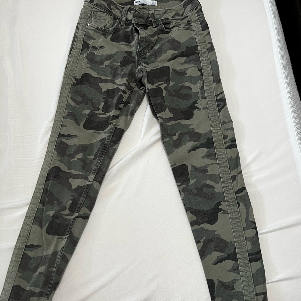 Zara camo jeans